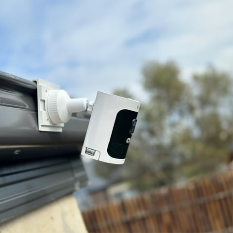 Outdoor Gutter / Fence Mount for Swann Wire-Free Cameras & Solar Panels I SWACC-GUTTERMT